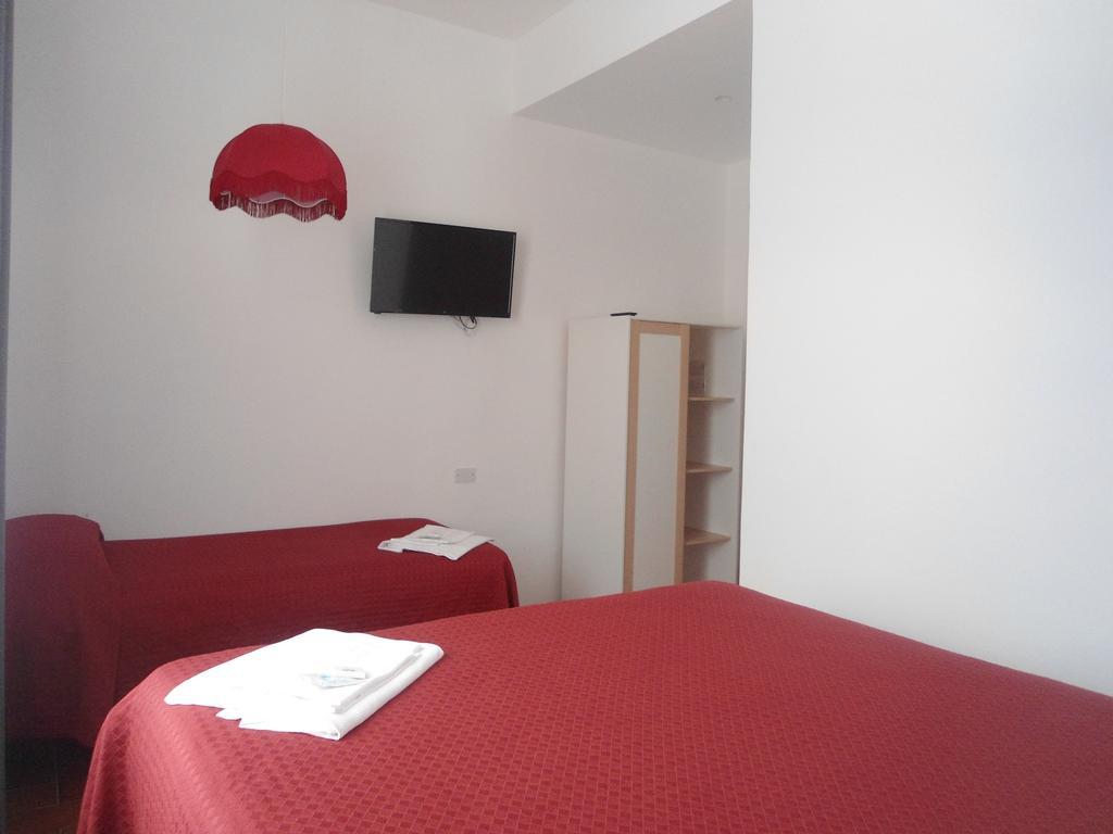 Hotel Piccola Firenze فيرينزولا المظهر الخارجي الصورة
