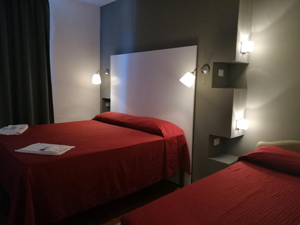 Hotel Piccola Firenze فيرينزولا المظهر الخارجي الصورة