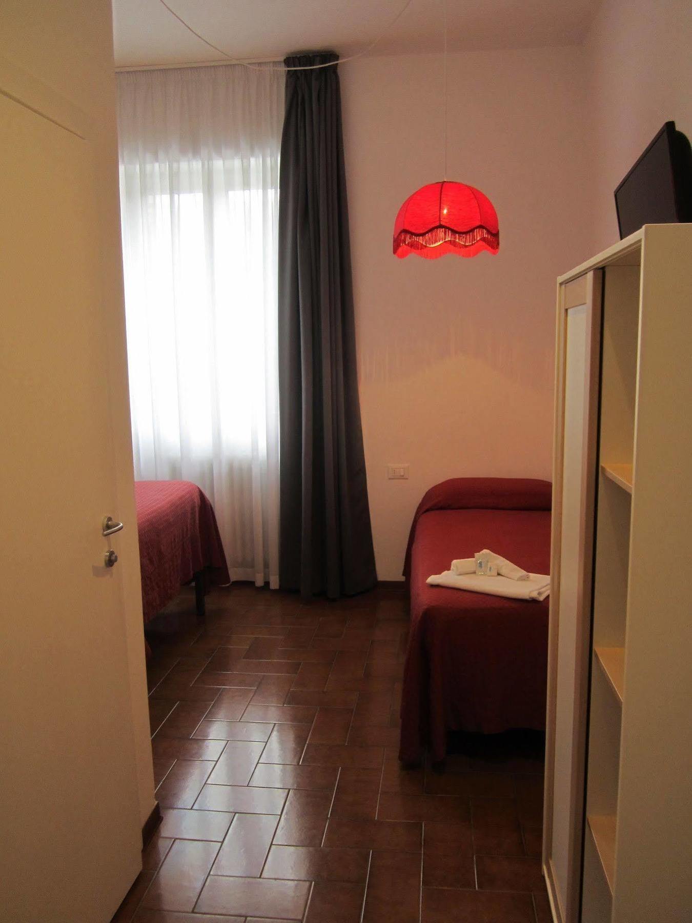 Hotel Piccola Firenze فيرينزولا المظهر الخارجي الصورة